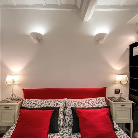 Appartamento Campo De' Fiori Stylish White